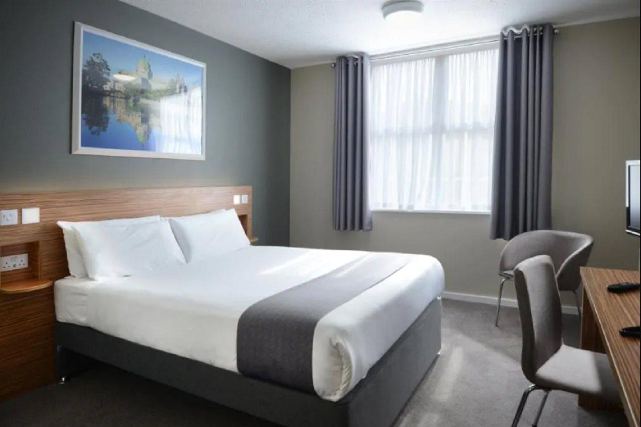 Travelodge Plus Galway Kültér fotó