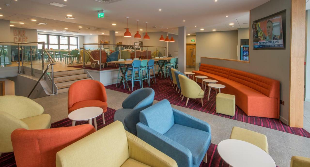 Travelodge Plus Galway Kültér fotó