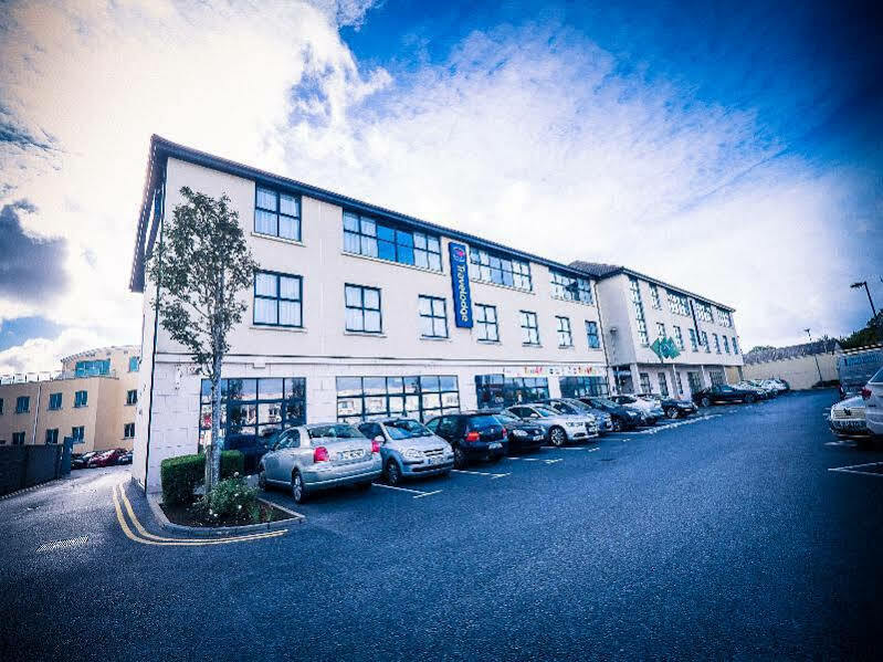 Travelodge Plus Galway Kültér fotó