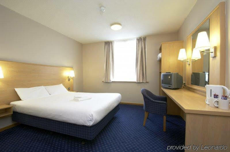 Travelodge Plus Galway Kültér fotó